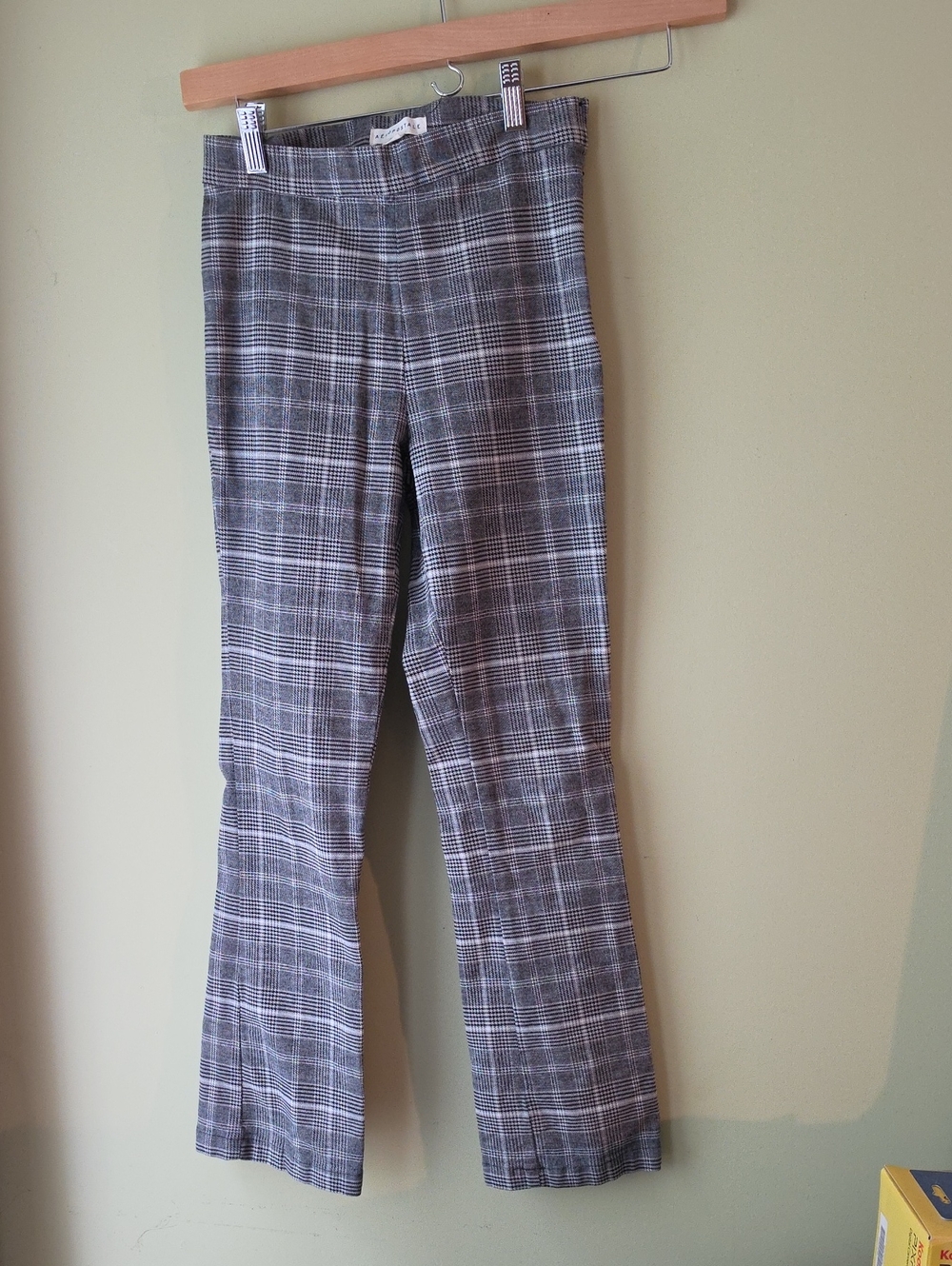 Aeropostale Gray Plaid Skinny Pants